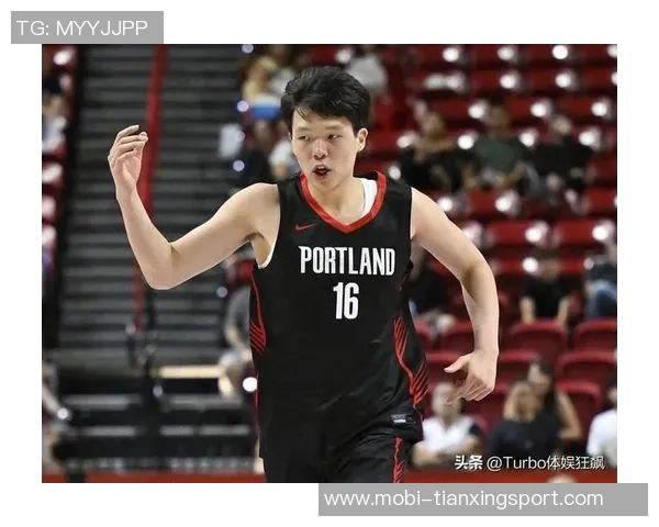 开拓者媒体人建议杨瀚森替补中锋位置应优先于里斯